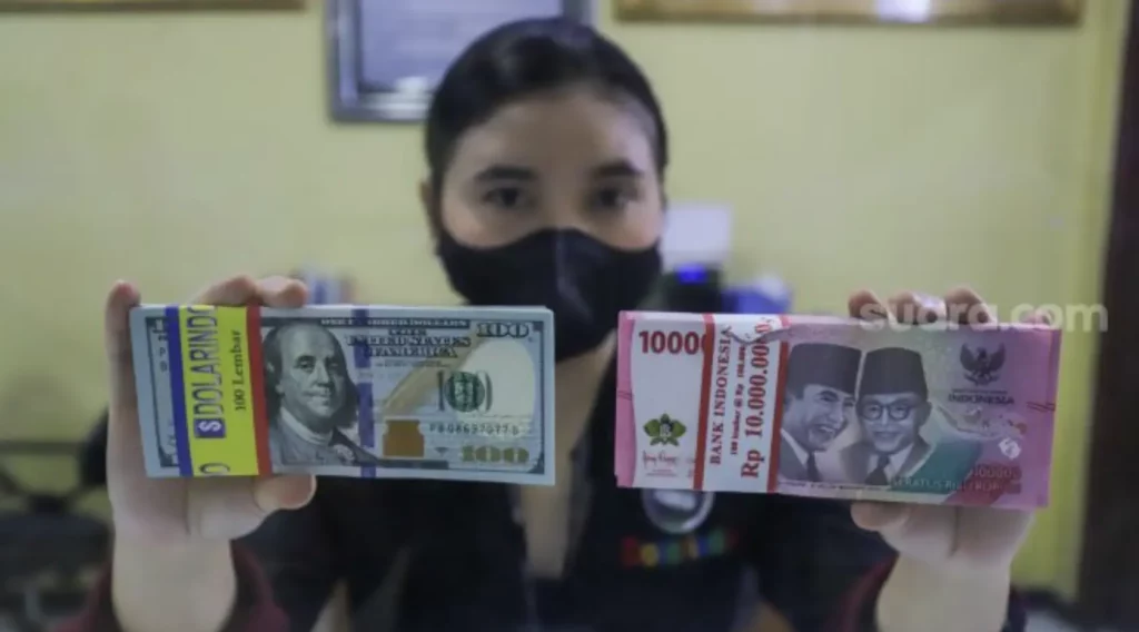 Dampak Pelemahan Rupiah terhadap Indonesia